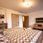Camelot Apartmanhotel *