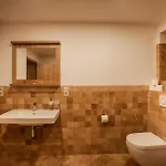 شقة فندقية Camelot اوسترافا